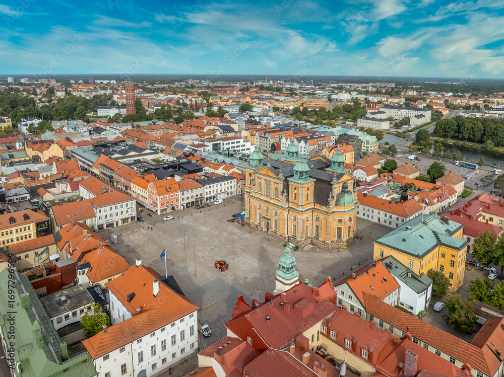 Obraz premium Aerial view of Kalmar old town square with Kalmar cathedral yellow building in Baroque Style