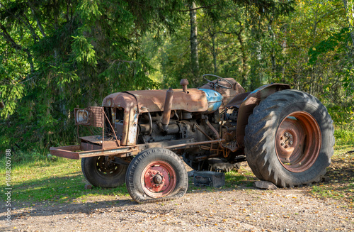 Old vintage tracktor