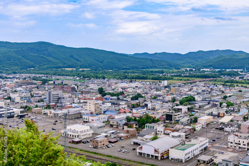 Fototapeta premium 瞰望岩から眺める北海道遠軽町の展望と町の風景