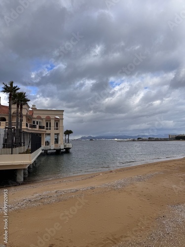 Fukuoka in a Day: Sea, Alleys, and Temple Memories