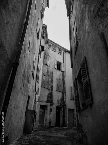 Grasse, Provence Alpes Cote d'Azur, France, Var, 9/1/25. La ville de parfum. Grasse, Provenza, Francia, 9/1/25. La città dei profumi del sud della Francia con la vista sul mar mediterraneo