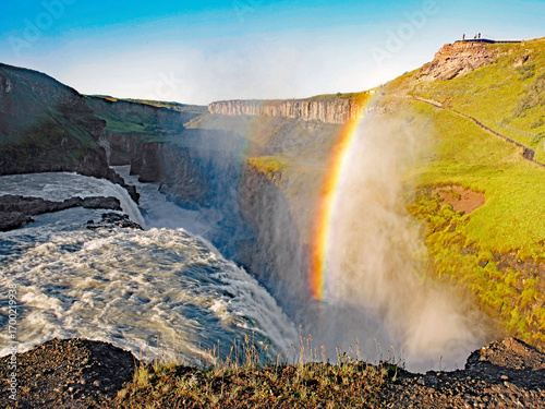 Gullfoss mit Regenbogen