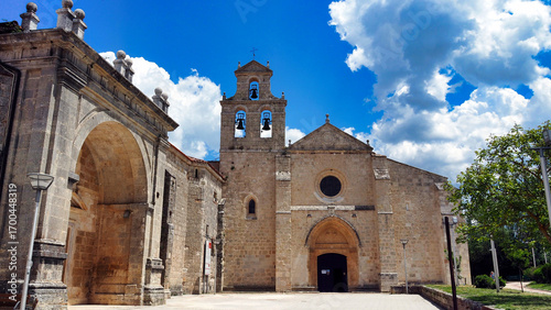 il Monastero di San Juan de Ortega alla fine dell'undicesima tappa del Cammino di Santiago 