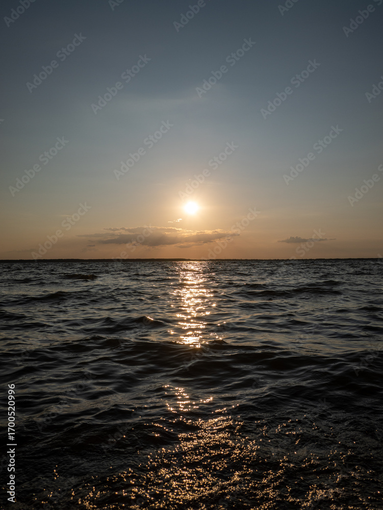 Obraz premium sunset on the beach