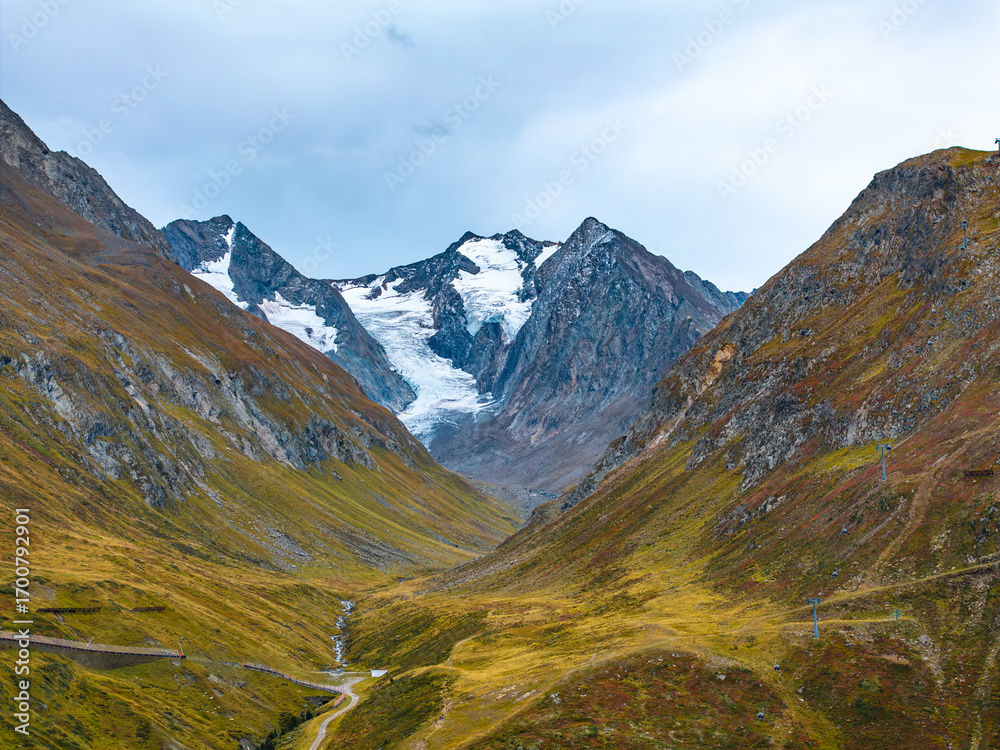Fototapeta premium Alpine Landscape with Glaciers from Obergurgl Austria