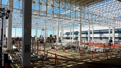 Construcción de nave industrial con estructura metálica