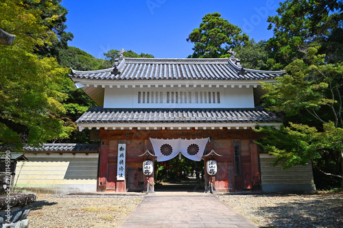 Obraz na płótnie 医王山 油山寺の山門