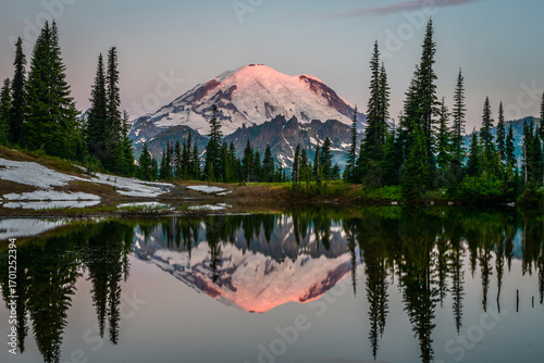 mt rainier at sunrise