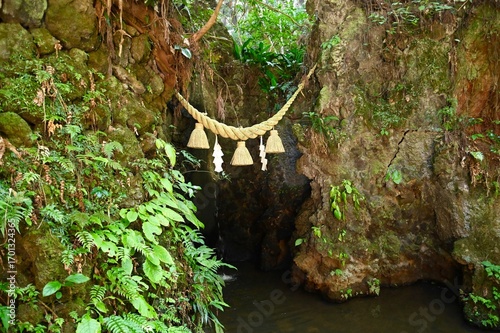 医王山 油山寺るりの滝