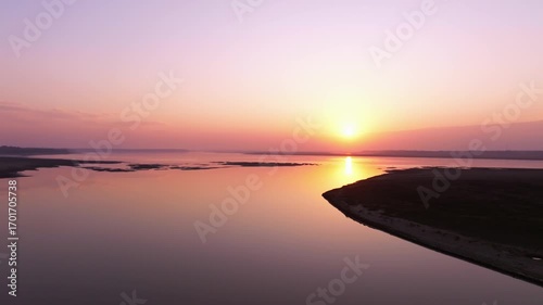 Migratory bird scene in Poyang Lake, Jiangxi Province