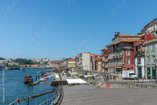The quayside at Porto