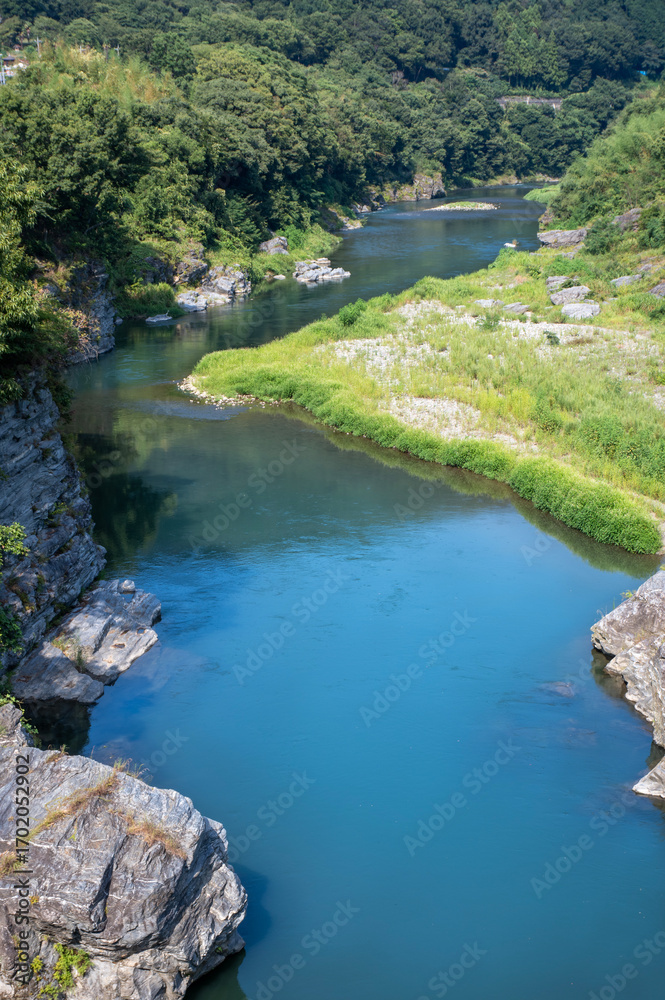 Fototapeta premium 寄居町の荒川の風景
