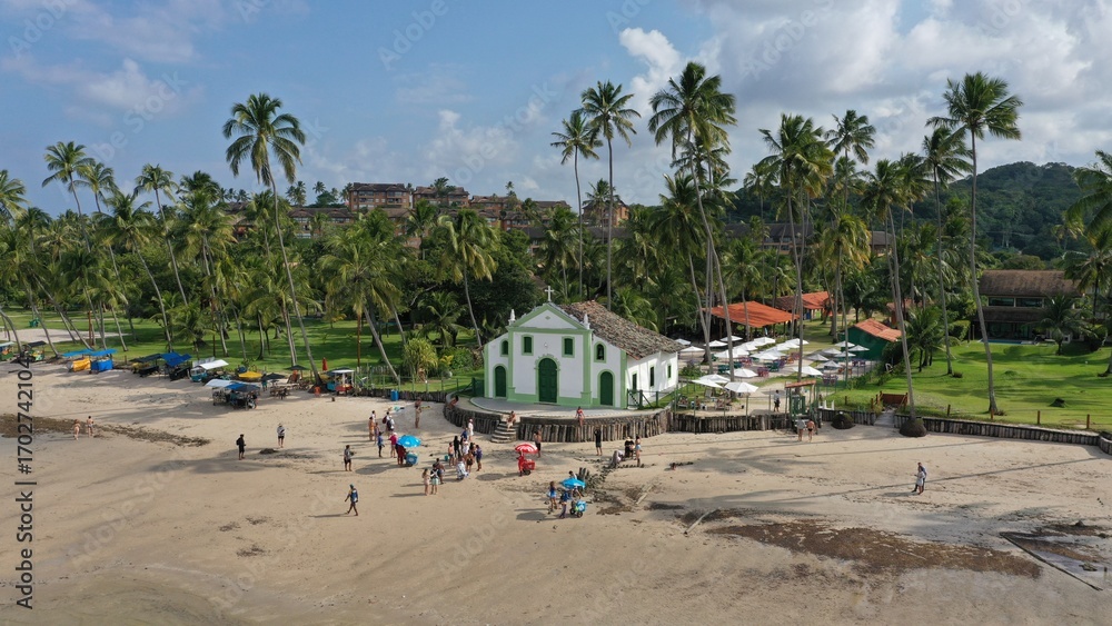 Obraz premium Wonderful aerial view of Praia dos Carneiros beach with stunning landscape with sand banks, palm trees, boats and turquoise waters near Recife, Pernambuco State, Brazil 