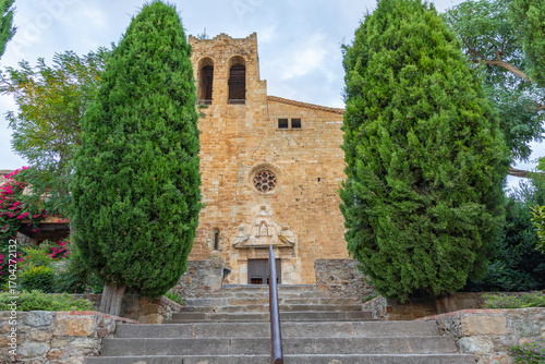 church Església de Sant Pere in Pals, Spain