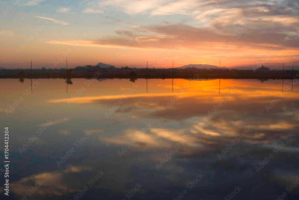 Fototapeta premium Sky and water