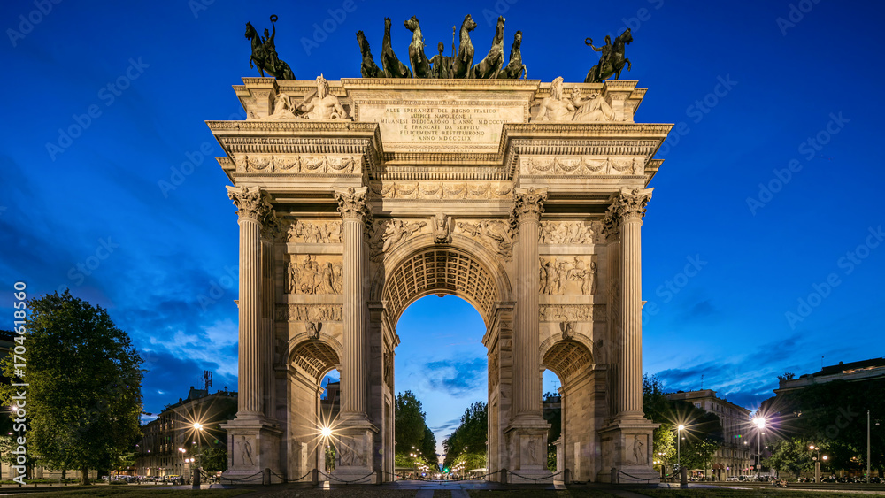 Fototapeta premium Arch of Peace in Simplon Square day to night timelapse. It is a neoclassical triumph arch