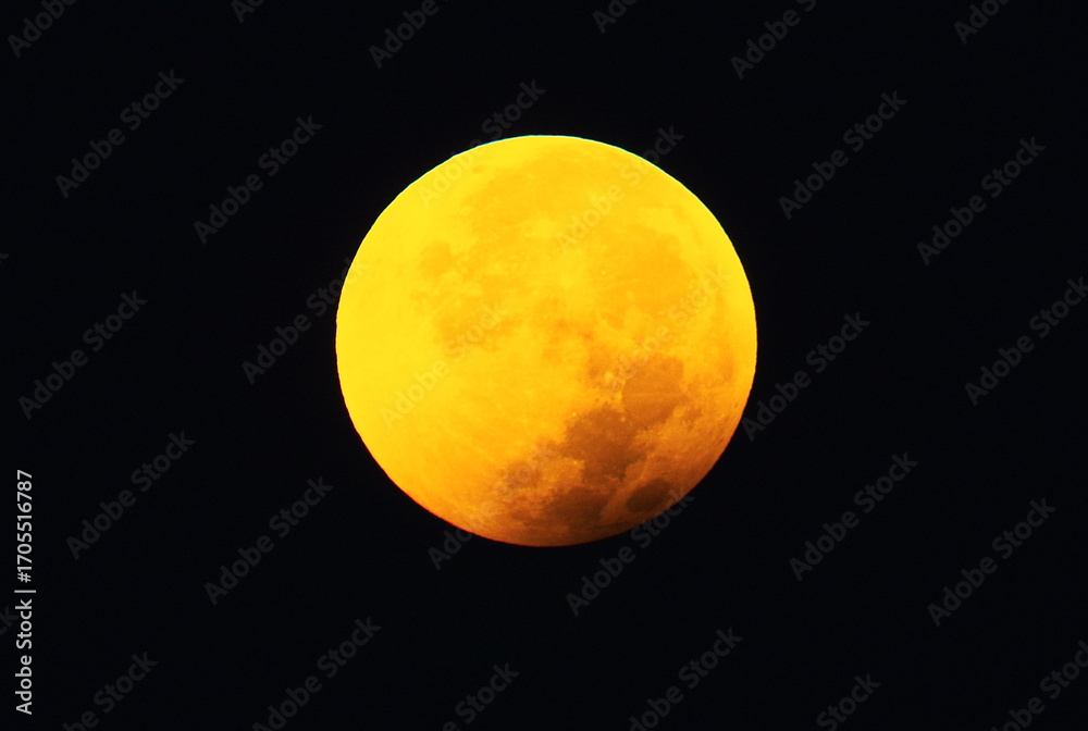 Obraz premium 満月と皆既月食(2025.9.8撮影)