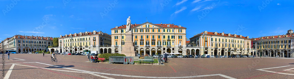 Naklejka premium piazza galimberti in cuneo city in italy