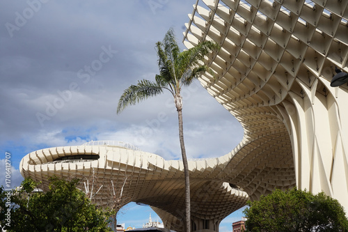 Architectural Wonder: The Metropol Parasol, a Stunning Wooden Structure in Seville, Spain, Showcasing Modern Design and Innovation