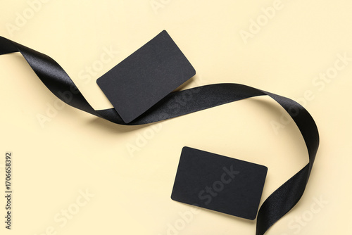 Black blank business card w...