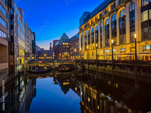 02.09.2025 Hamburg, Germany. the center of Hamburg at night in Germany, a rathaus and a square in the old town