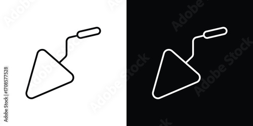 Trowel icon in line design. Editable stroke icons.