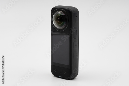 360 degree action camera and large screen