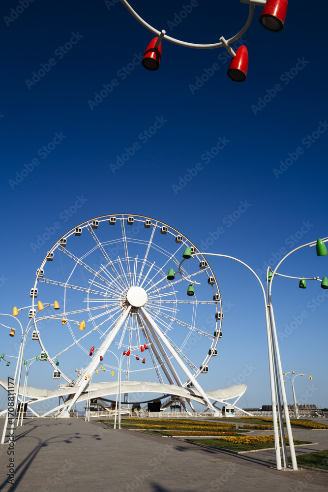 Giant Ferris Wheel Lights Up Park Giant Ferris Wheel Lights Up Park