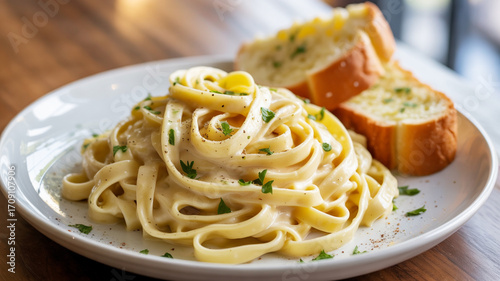 Creamy Fettuccine Alfredo with Garlic Bread