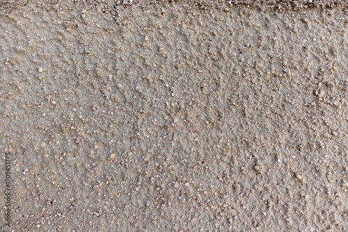 gray concrete wall