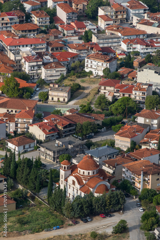 Obraz premium Vista aérea del pueblo de Kalambaka en Tesalia, Grecia