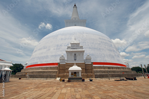 Schilderij op canvas Anuradhapura World Heritage Site ancient Sinhalese civilisation Theravada Buddhi
