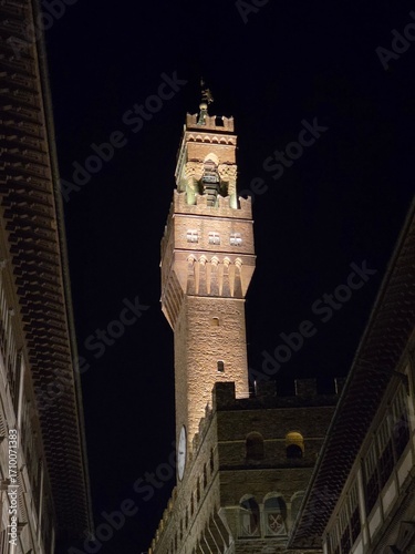 Tour château italien