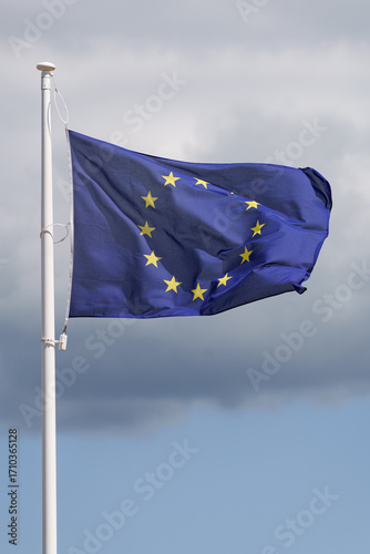 Europa - Flagge im Wind 03