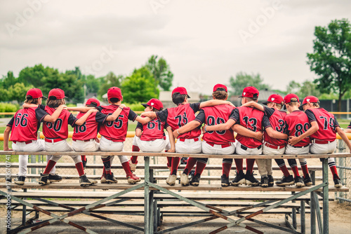 Quadro su tela Group of baseball players standing together on the playground
