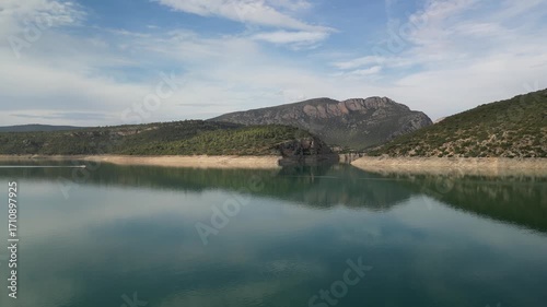 Embalse de Canelles-Congost de Montrebei-Finestres-Congost de Fet-Lleida