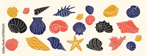 Sea shell, sink cartoon set. seashell aquatic mollusk doodle hand drawn icon set. Outline drawing line clipart symbol collection