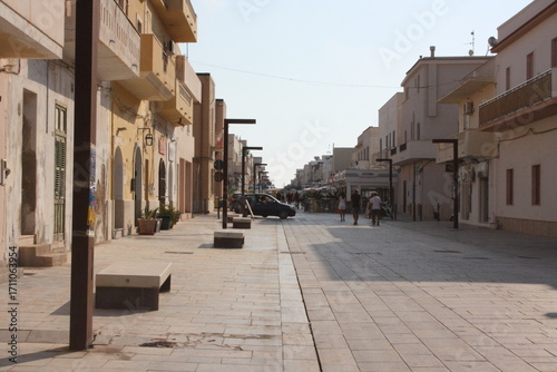 Foto street in the old town of Lampedusa