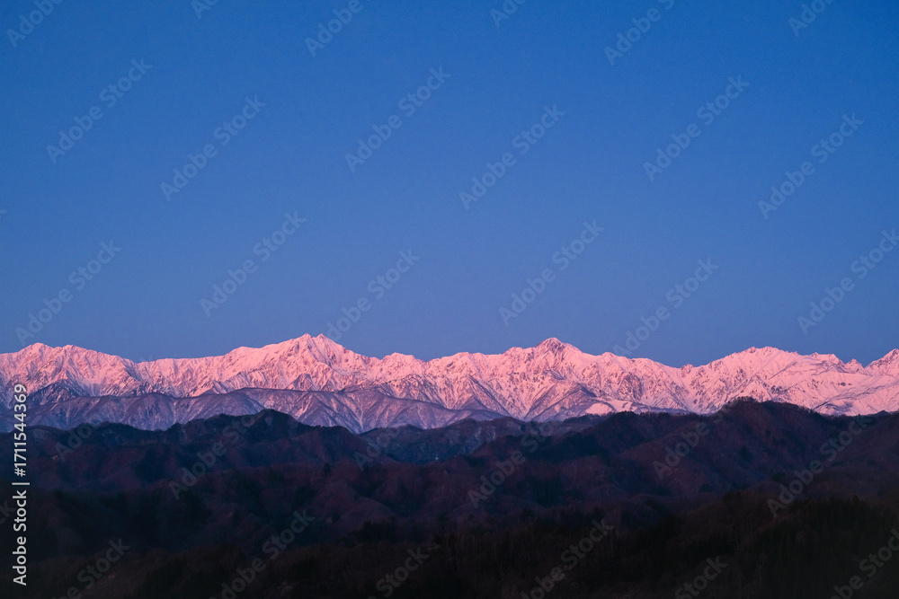 Fototapeta premium 北アルプス モルゲンロート