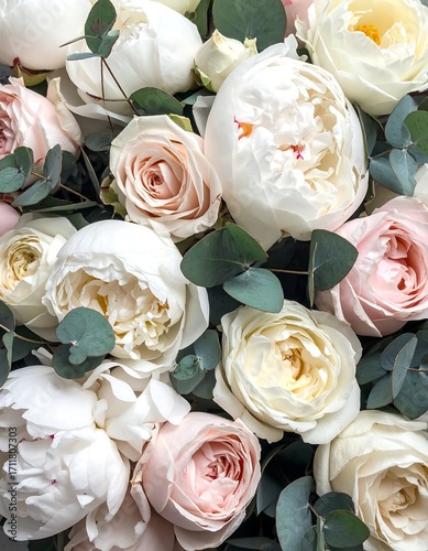 Fototapeta Naklejka Na Ścianę i Meble -  Close-up of a bouquet of roses and peonies