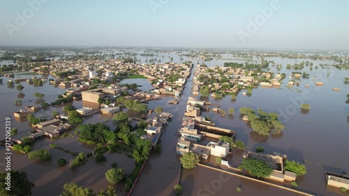 Wallpaper Mural Flood in Punjab Population area Torontodigital.ca