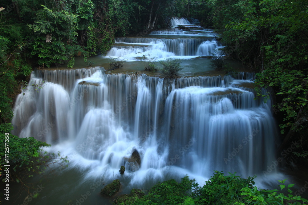 Fototapeta premium Huay Mae Khamin Waterfall is originated from Kala mountain range. The waterfall is situated on the east of Sri Nakarin Dam national park.Kanchanaburi province,Thailand 