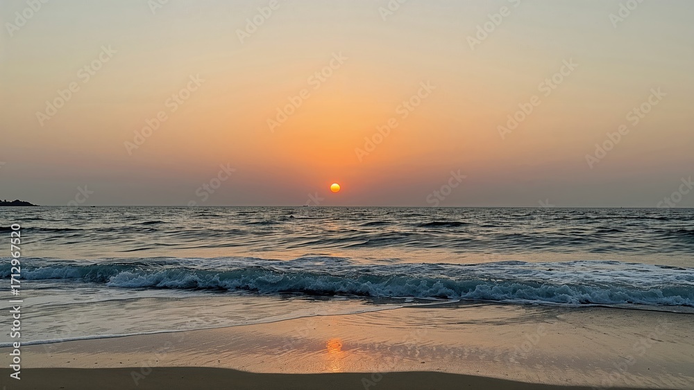 Fototapeta premium Evening Glow Over a Coastal Shoreline