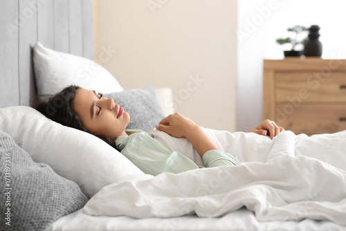 Beautiful young woman sleep...