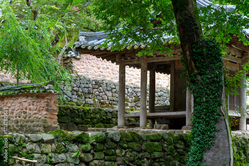 The Traditional Old House Scenery of Korea's Soswaewon. 담양 소쇄원의 여름 풍경