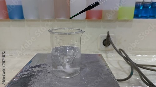 Green Liquid Color Change in Laboratory Beaker Experiment