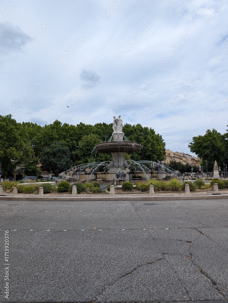 Obraz premium Fountain in Aix-en-Provence, Provence (France)