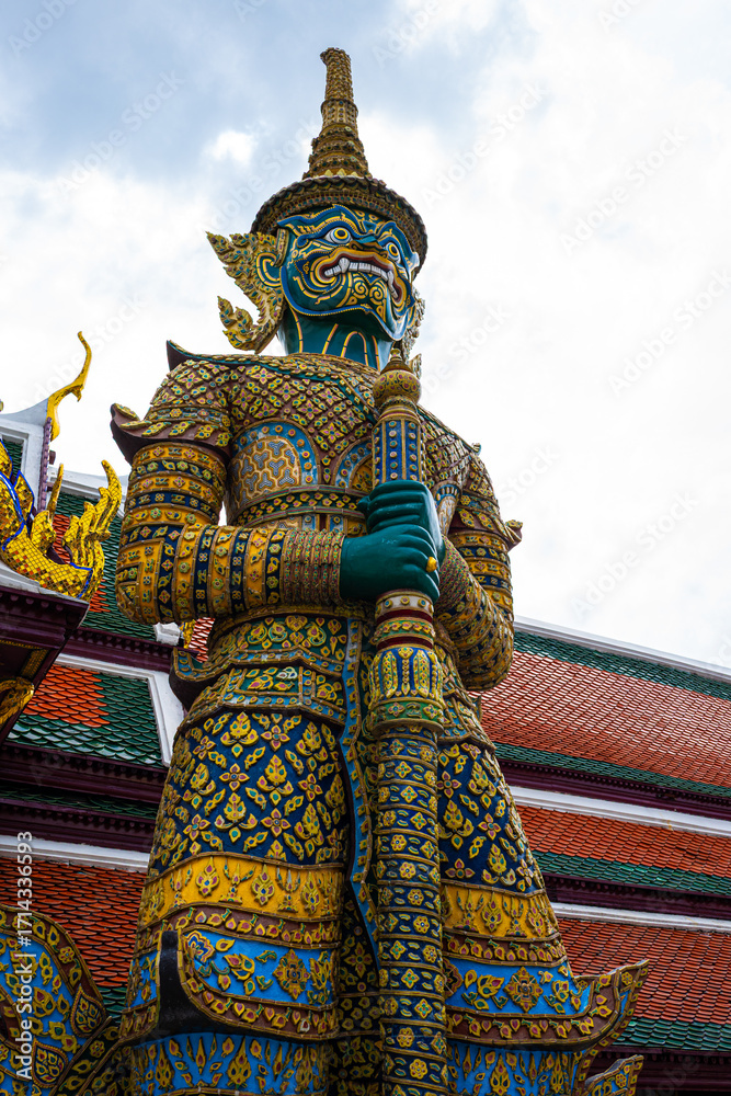 Fototapeta premium Giant Guardians of Wat Phra Kaew buddhist temple travel