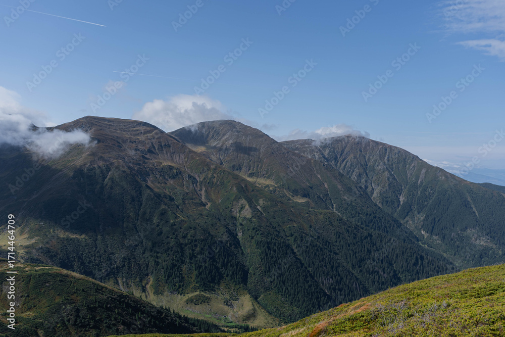 Fototapeta premium fagaras mountains ridge high mountain peaks on sunny day