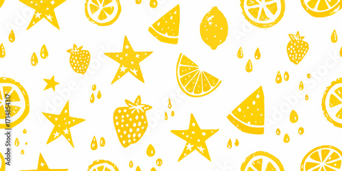 A seamless horizontal pattern of hand-drawn fruity elements on a white background, doodle crayon sketch pattern.